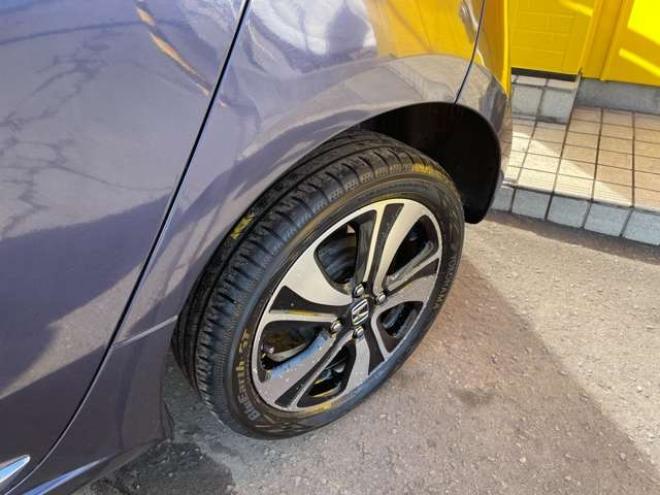 N-ONEプレミアム ツアラー Lパッケージ 4WD　1年走行距離無制限保証付/ナビ・フルセグTV/バックカメラ/国産前後ドライブレコーダー/ETC/純正アルミホイール15インチ夏タイヤ装着/アルミホイール付き冬タイヤ付き/2トーンカラー/車検整備2年付/法定整備/修復歴無 660