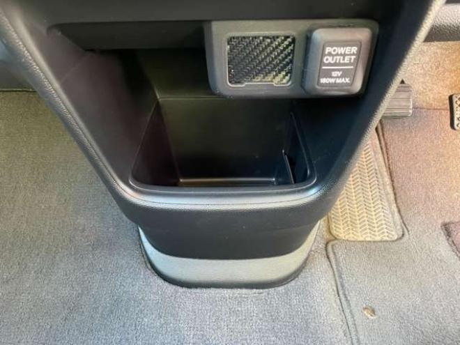 N-ONEプレミアム ツアラー Lパッケージ 4WD　1年走行距離無制限保証付/ナビ・フルセグTV/バックカメラ/国産前後ドライブレコーダー/ETC/純正アルミホイール15インチ夏タイヤ装着/アルミホイール付き冬タイヤ付き/2トーンカラー/車検整備2年付/法定整備/修復歴無 660