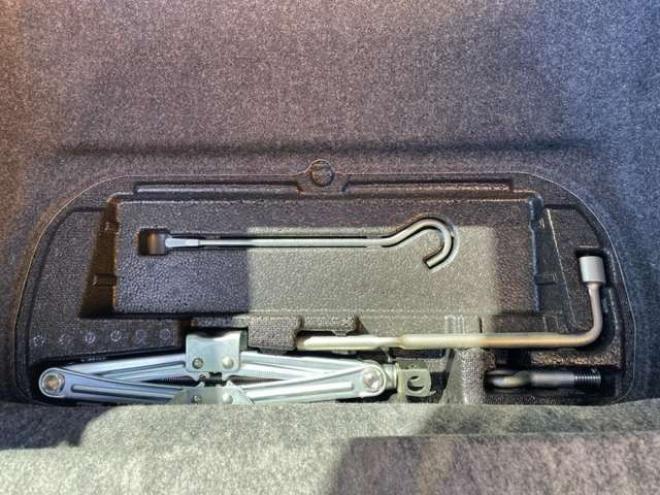 N-ONEプレミアム ツアラー Lパッケージ 4WD　1年走行距離無制限保証付/ナビ・フルセグTV/バックカメラ/国産前後ドライブレコーダー/ETC/純正アルミホイール15インチ夏タイヤ装着/アルミホイール付き冬タイヤ付き/2トーンカラー/車検整備2年付/法定整備/修復歴無 660