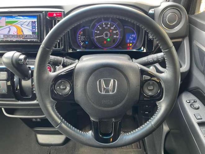 N-WGNカスタムG ターボパッケージ 4WD　1年保証付き/Bluetooth/ナビ・フルセグTV/バックカメラ/純正アルミホイール夏タイヤ装着/アルミホイール付き冬タイヤ付き/純正ETC/純正エンジンスターター/シートヒーター/後期型/車検整備2年付/法定整備/修復歴無し 660