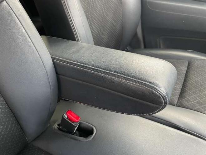 N-WGNカスタムG ターボパッケージ 4WD　1年保証付き/Bluetooth/ナビ・フルセグTV/バックカメラ/純正アルミホイール夏タイヤ装着/アルミホイール付き冬タイヤ付き/純正ETC/純正エンジンスターター/シートヒーター/後期型/車検整備2年付/法定整備/修復歴無し 660