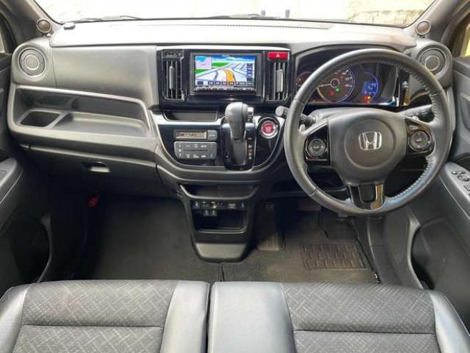 N-WGNカスタムG ターボパッケージ 4WD　1年保証付き/Bluetooth/ナビ・フルセグTV/バックカメラ/純正アルミホイール夏タイヤ装着/アルミホイール付き冬タイヤ付き/純正ETC/純正エンジンスターター/シートヒーター/後期型/車検整備2年付/法定整備/修復歴無し 660