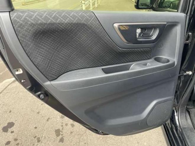 N-WGNカスタムG ターボパッケージ 4WD　1年保証付き/Bluetooth/ナビ・フルセグTV/バックカメラ/純正アルミホイール夏タイヤ装着/アルミホイール付き冬タイヤ付き/純正ETC/純正エンジンスターター/シートヒーター/後期型/車検整備2年付/法定整備/修復歴無し 660