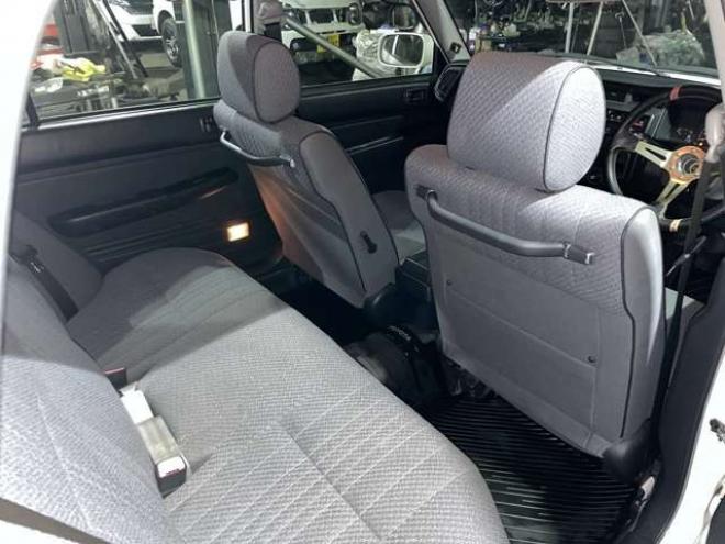 コンフォート元教習車ガソリンデラックス　5MT!検新規(2年付)市内コ・ミ・コ・ミ 2WD 2000