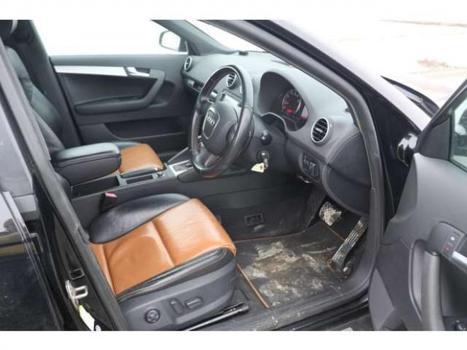 アウディA3スポーツバック 3.2 クワトロ Sライン 4WD　検R8/7　両側シートヒーター　パドルシフト　ETC 正規輸入車 3200