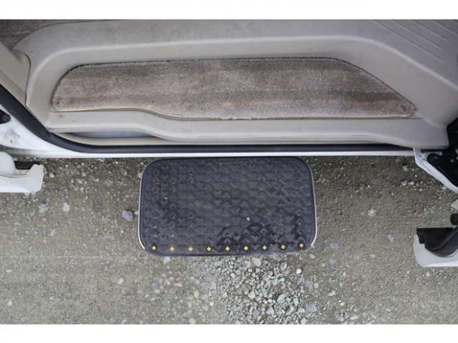 エスティマハイブリッド2.4 G レザーパッケージ 4WD　検2年　バックカメラ　パワーバックドア　左後オートステップ　ETC　自社　ローンカノウ 2400