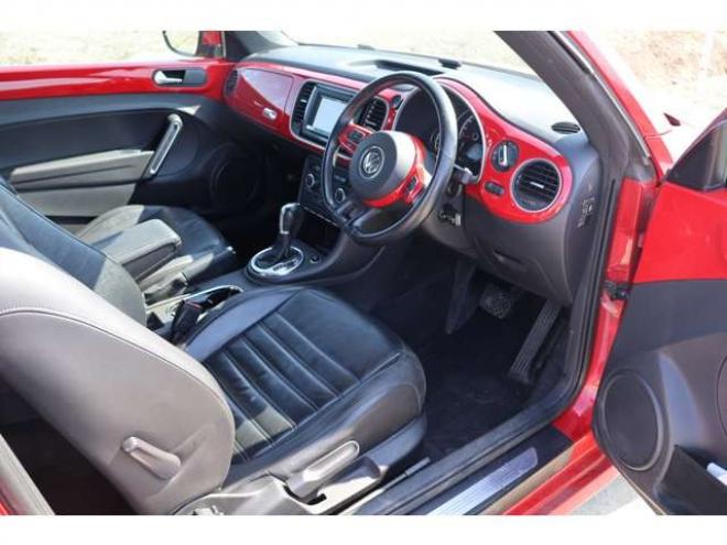 ビートルデザイン レザー パッケージ　検二年　バックモニター　TV 正規輸入車 2WD 1200