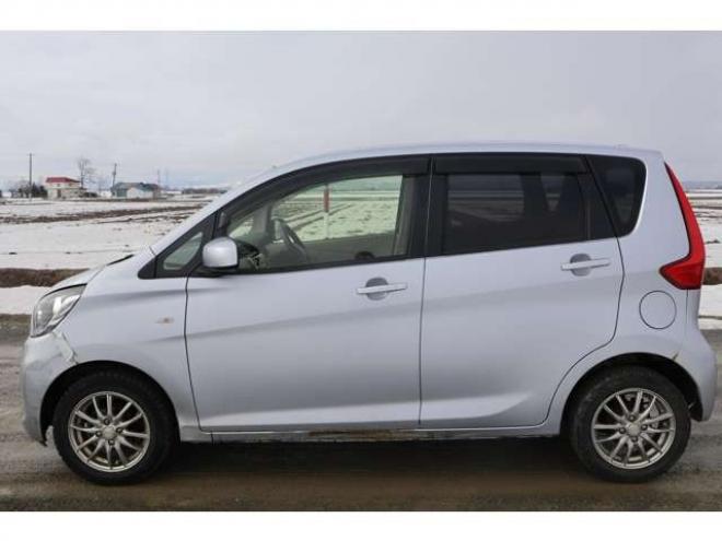 eKワゴンM 4WD　検二年　社外アルミ　自社　ローンカノウ 660