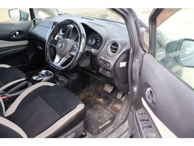 ノート1.2 e-POWER X　検二年　エマージェンシーブレーキ　アラウンドビューモニター　ドライブモード　車線逸脱警報　自社　ローンカノウ 2WD 1200