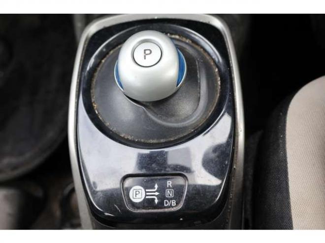 ノート1.2 e-POWER X　検二年　エマージェンシーブレーキ　アラウンドビューモニター　ドライブモード　車線逸脱警報　自社　ローンカノウ 2WD 1200