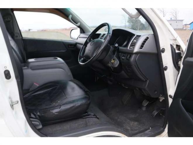 ハイエースバン2.5 スーパーGL ロング ディーゼルターボ 4WD　検1年　ツインバッテリー　黒シートカバー 2500