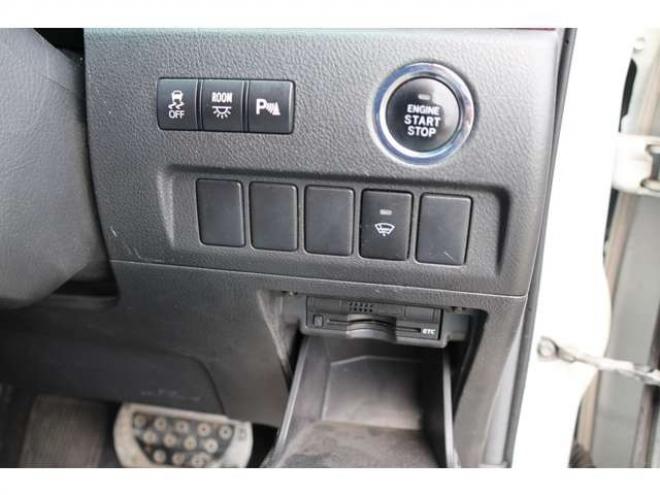 ヴェルファイア2.4 Z プラチナセレクションII 4WD　検2年　両側電スラ　バックカメラ　自社　ローンカノウ 2400