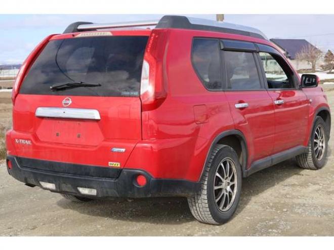 エクストレイル2.0 20GT ディーゼルターボ 4WD　検2年　バックカメラ　クルコン　TV　オートライト 2000