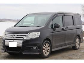 ステップワゴン　2.0 スパーダ Z 4WD　検二年　バックカメラ　自社　ローンカノウ 2000