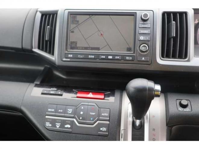 ステップワゴン2.0 スパーダ Z 4WD　検二年　バックカメラ　自社　ローンカノウ 2000