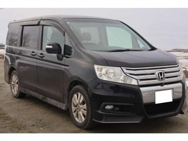 ステップワゴン2.0 スパーダ Z 4WD　検二年　バックカメラ　自社　ローンカノウ 2000