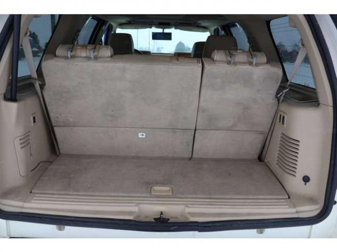 リンカーンナビゲーター 5.4 4WD　検1年　左ハンドル　革シート　スタッドレス 5400