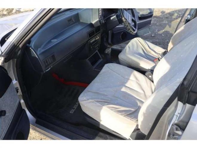 レオーネ4WD　検二年　スタッドレスタイヤ 1800