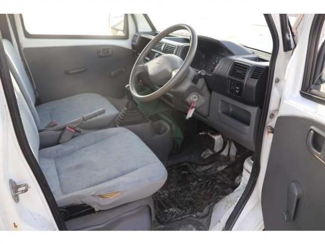 ミニキャブトラック Vタイプ 4WD　検二年　MT　スタッドレス 660