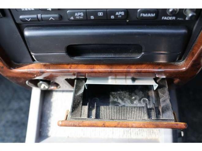 グロリアセダン　2.0 V20Eクラシック　検二年 2WD 2000