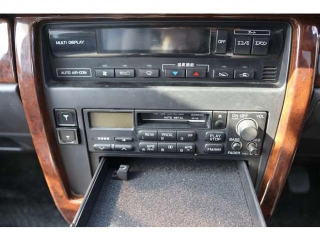 グロリアセダン　2.0 V20Eクラシック　検二年 2WD 2000