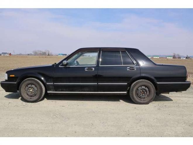 グロリアセダン　2.0 V20Eクラシック　検二年 2WD 2000