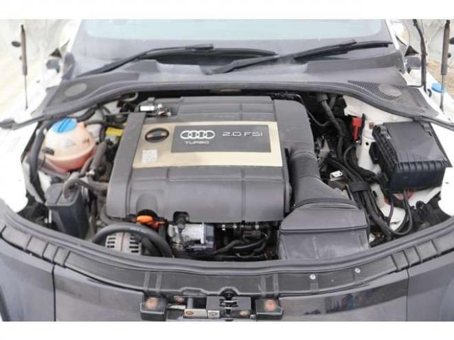 アウディTT クーペ 2.0 TFSI　検2年　パドルシフト　バックカメラ　自社　ローンカノウ 正規輸入車 2WD 2000