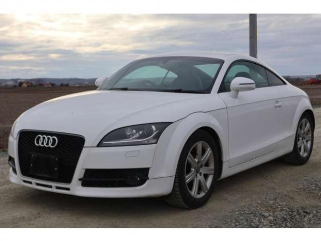 アウディTT クーペ 2.0 TFSI　検2年　パドルシフト　バックカメラ　自社　ローンカノウ 正規輸入車 2WD 2000