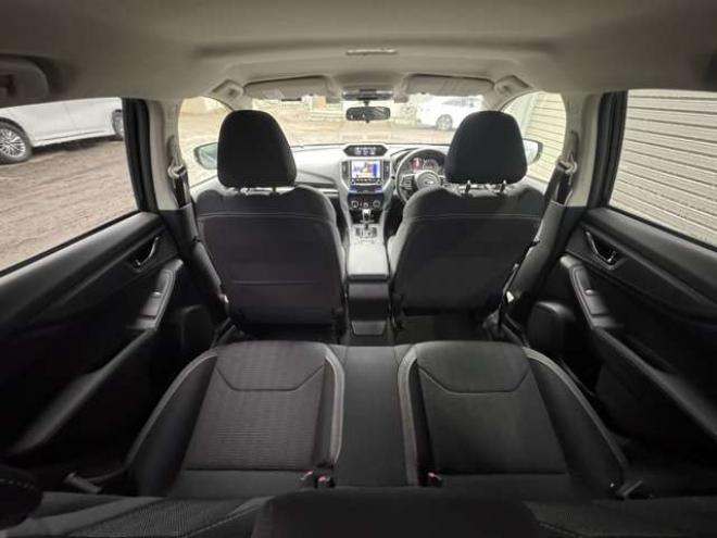 インプレッサスポーツ 2.0 i-L アイサイト 4WD　ナビ　TV　Bカメラ　Bluetooth　LEDヘッドライト　STiフロントリップ 2000