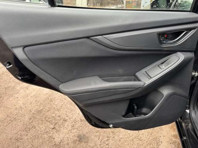 インプレッサスポーツ 2.0 i-L アイサイト 4WD　ナビ　TV　Bカメラ　Bluetooth　LEDヘッドライト　STiフロントリップ 2000