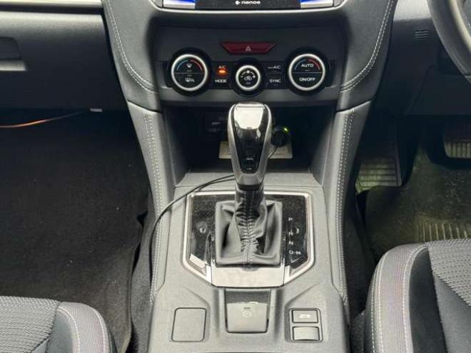 インプレッサスポーツ 2.0 i-L アイサイト 4WD　ナビ　TV　Bカメラ　Bluetooth　LEDヘッドライト　STiフロントリップ 2000