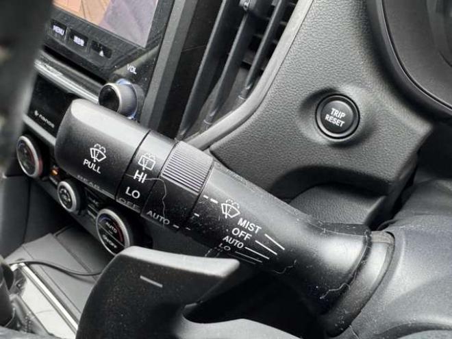 インプレッサスポーツ 2.0 i-L アイサイト 4WD　ナビ　TV　Bカメラ　Bluetooth　LEDヘッドライト　STiフロントリップ 2000