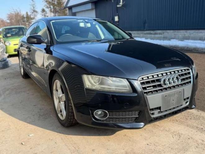 アウディA5スポーツバック 2.0 TFSI クワトロ 4WD　夏冬タイヤ　黒革シート　ナビ　TV　Bカメラ 正規輸入車 2000