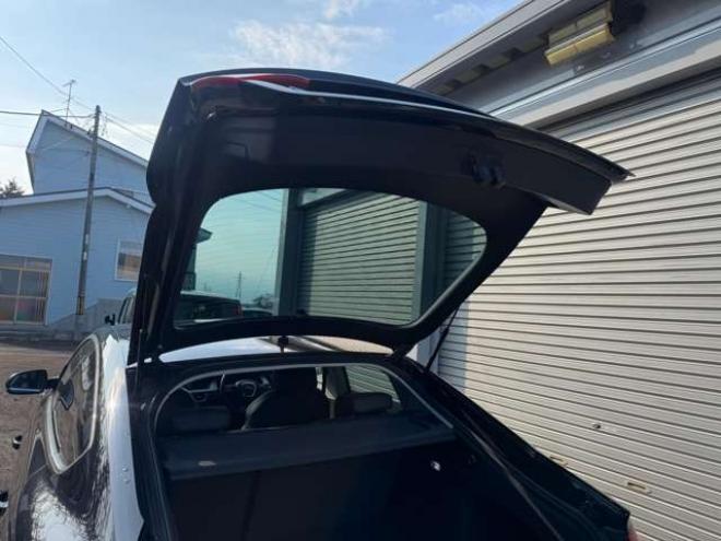 アウディA5スポーツバック 2.0 TFSI クワトロ 4WD　夏冬タイヤ　黒革シート　ナビ　TV　Bカメラ 正規輸入車 2000