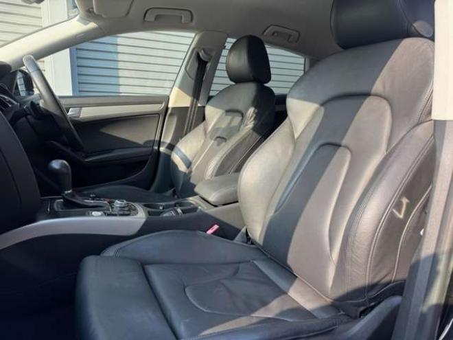 アウディA5スポーツバック 2.0 TFSI クワトロ 4WD　夏冬タイヤ　黒革シート　ナビ　TV　Bカメラ 正規輸入車 2000