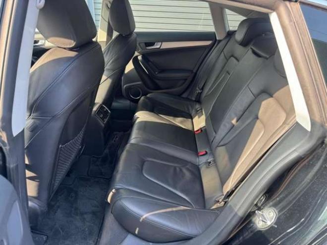 アウディA5スポーツバック 2.0 TFSI クワトロ 4WD　夏冬タイヤ　黒革シート　ナビ　TV　Bカメラ 正規輸入車 2000