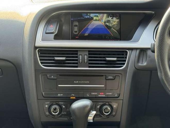 アウディA5スポーツバック 2.0 TFSI クワトロ 4WD　夏冬タイヤ　黒革シート　ナビ　TV　Bカメラ 正規輸入車 2000