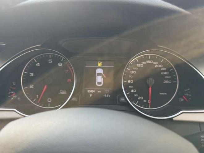 アウディA5スポーツバック 2.0 TFSI クワトロ 4WD　夏冬タイヤ　黒革シート　ナビ　TV　Bカメラ 正規輸入車 2000