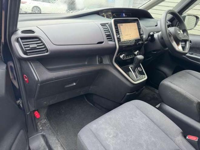 セレナ2.0 X Vセレクション 4WD　ナビ　TV　全周囲カメラ　ETC　両側Pスライド 2000