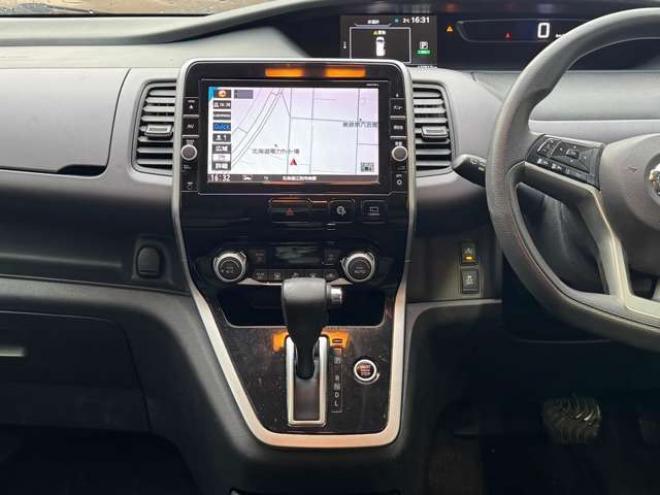 セレナ2.0 X Vセレクション 4WD　ナビ　TV　全周囲カメラ　ETC　両側Pスライド 2000