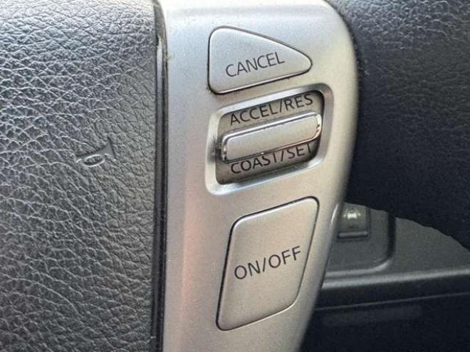 セレナ2.0 ハイウェイスター Vセレクション+Safety 4WD　ナビ　TV　Bカメラ　Bluetooth　フリップダウン　両側Pスライド 2000