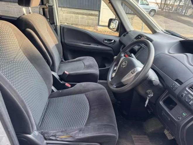 セレナ2.0 20S 4WD　後期型 2000