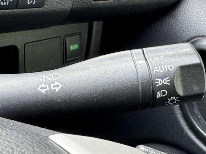 セレナ2.0 20S 4WD　後期型 2000