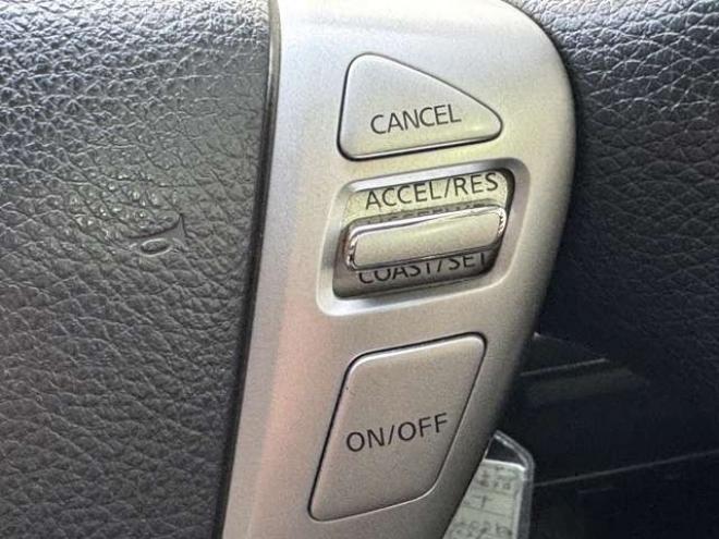 セレナ2.0 20S 4WD　後期型 2000