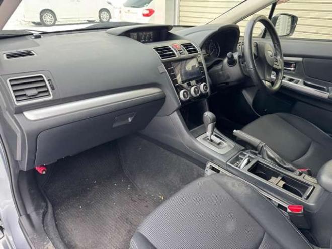 インプレッサスポーツ 2.0 i アイサイト 4WD　後期型　夏冬タイヤ　ナビ　TV　Bカメラ　Bluetooth 2000