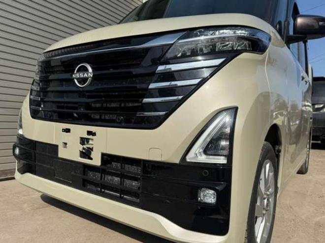 ルークスハイウェイスターX 4WD　全方位カメラ　両側Pスライド　Egスターター　デジタルインナーミラー　Bluetooth 660