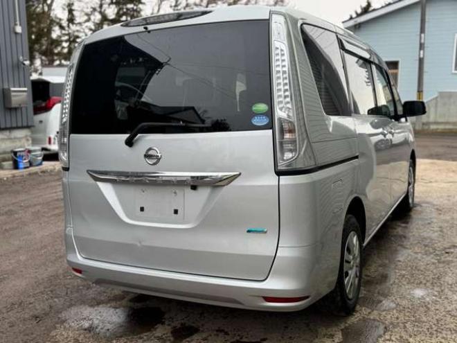 セレナ2.0 20X 4WD　ナビ　TV　Bluetooth　フリップダウン　キーフリー　Pスライドドア 2000