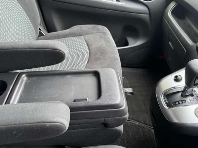 セレナ2.0 20X 4WD　ナビ　TV　Bluetooth　フリップダウン　キーフリー　Pスライドドア 2000