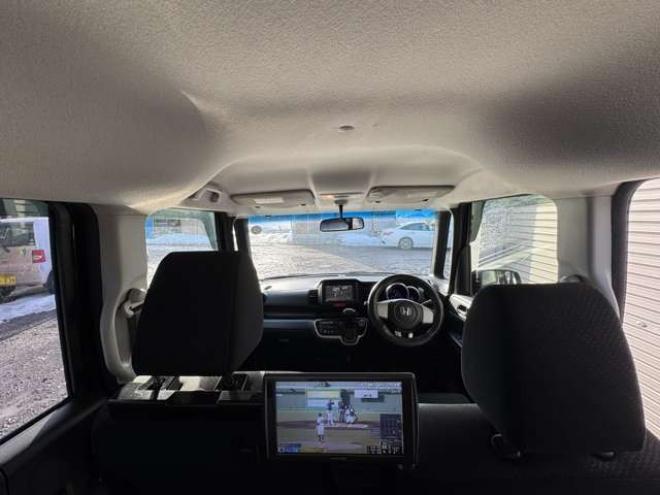 N-BOXカスタムG 4WD　スマートキー　ナビ　TV　リアモニター 660