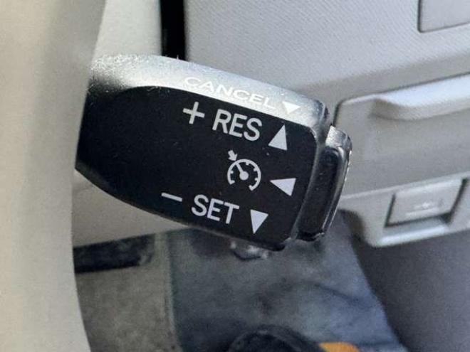 エスティマハイブリッド2.4 X 4WD　ナビ　TV　Bカメラ　フリップダウン 2400